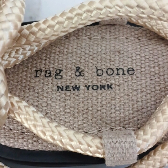 Rag and bone INFINITY Gold flat sandals. Size 6 - Picture 2 of 5